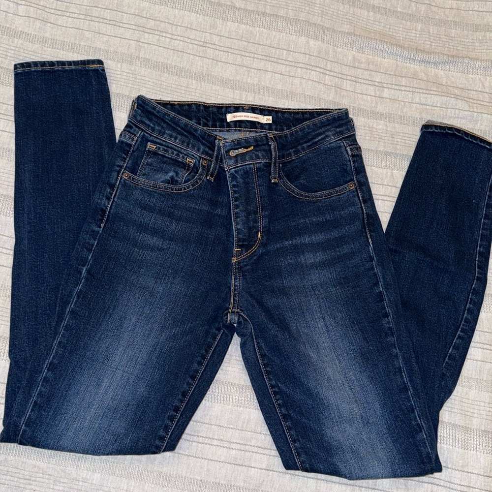 Levi’s 721 high rise skinny jeans